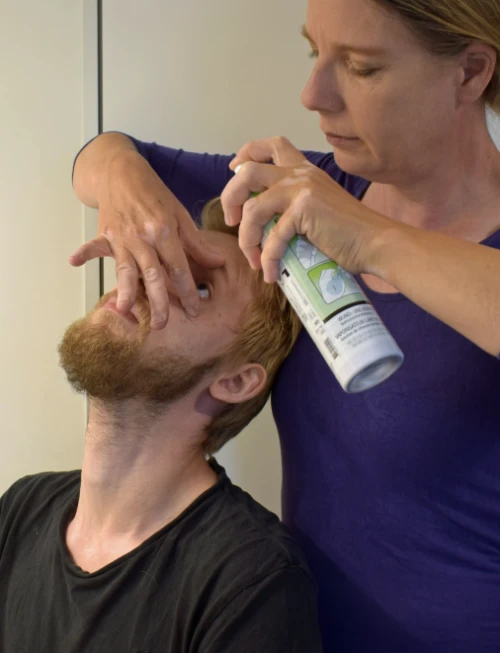 Førstehjælpskurser i København og Sjælland. First aid courses in Copenhagen and Zealand. Førstehjælp ved kemiske påvirkninger. First aid for chemical exposure.